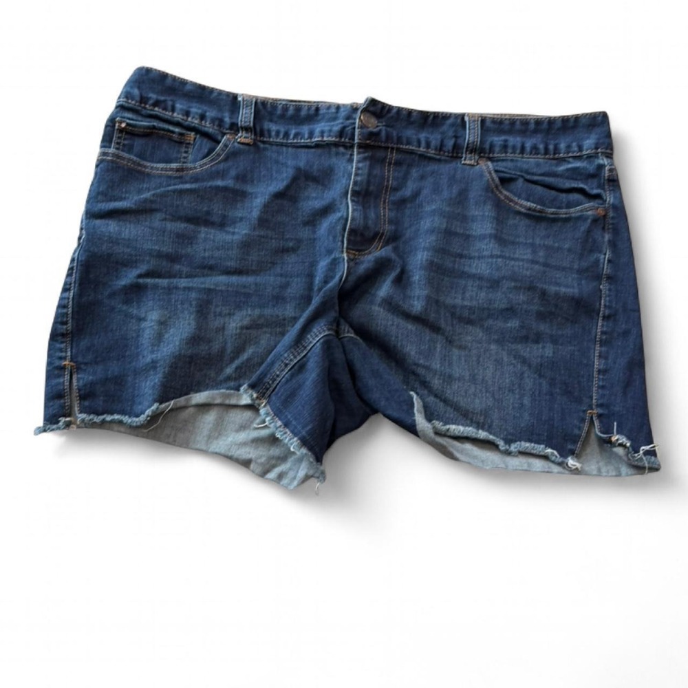 Maurices Distressed Cut‎ Off Denim Shorts, Women's Size 20